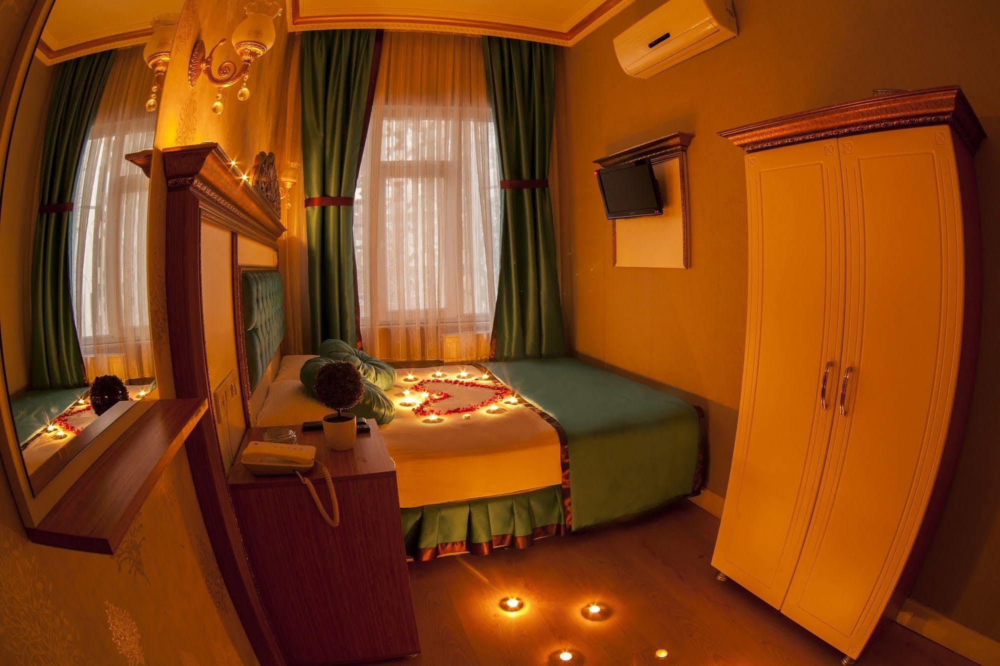 Hurriyet Hotel อิสตันบูล ภายนอก รูปภาพ